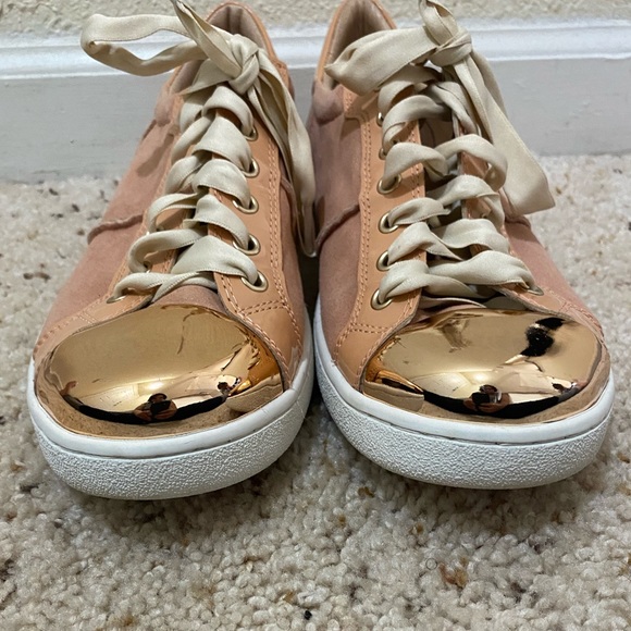 💎UGG Evangeline pink/gold sneakers size 15. - Picture 15 of 16